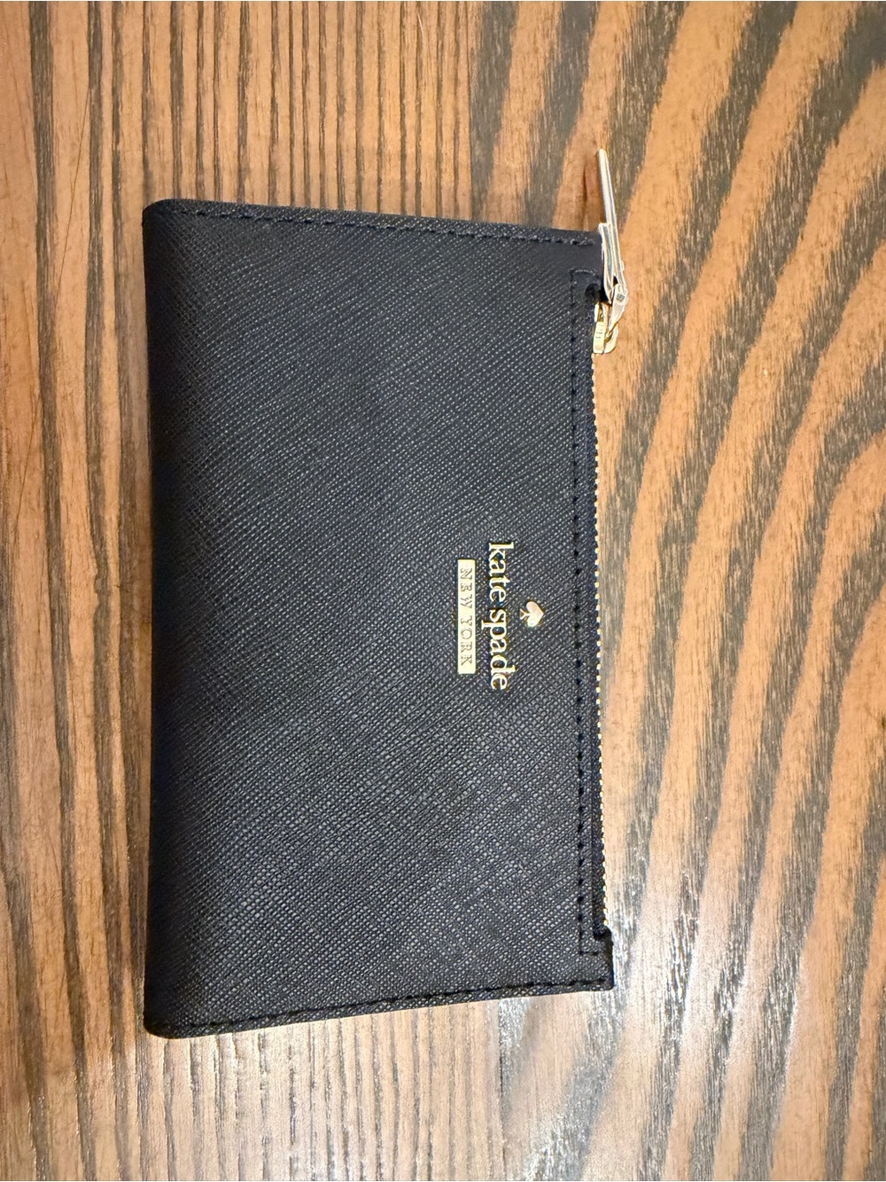 kate spade Black Saffiano Zip Card Holder with Gold Logo NWOT